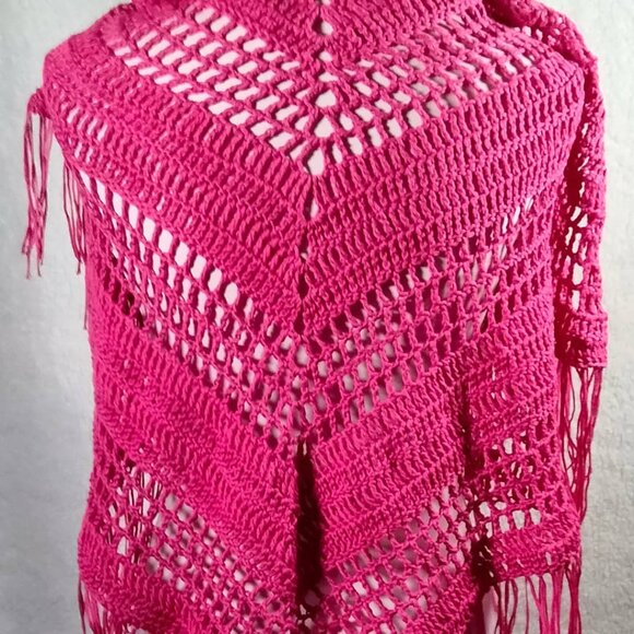 Elegant Fushia Crochet Shawls/Wrap - Picture 3 of 8